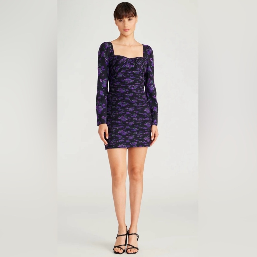 Giulia Pleated Mini Bodycon Hydrangea Berry Women's  Dress Size: 6 AMUR Cute!